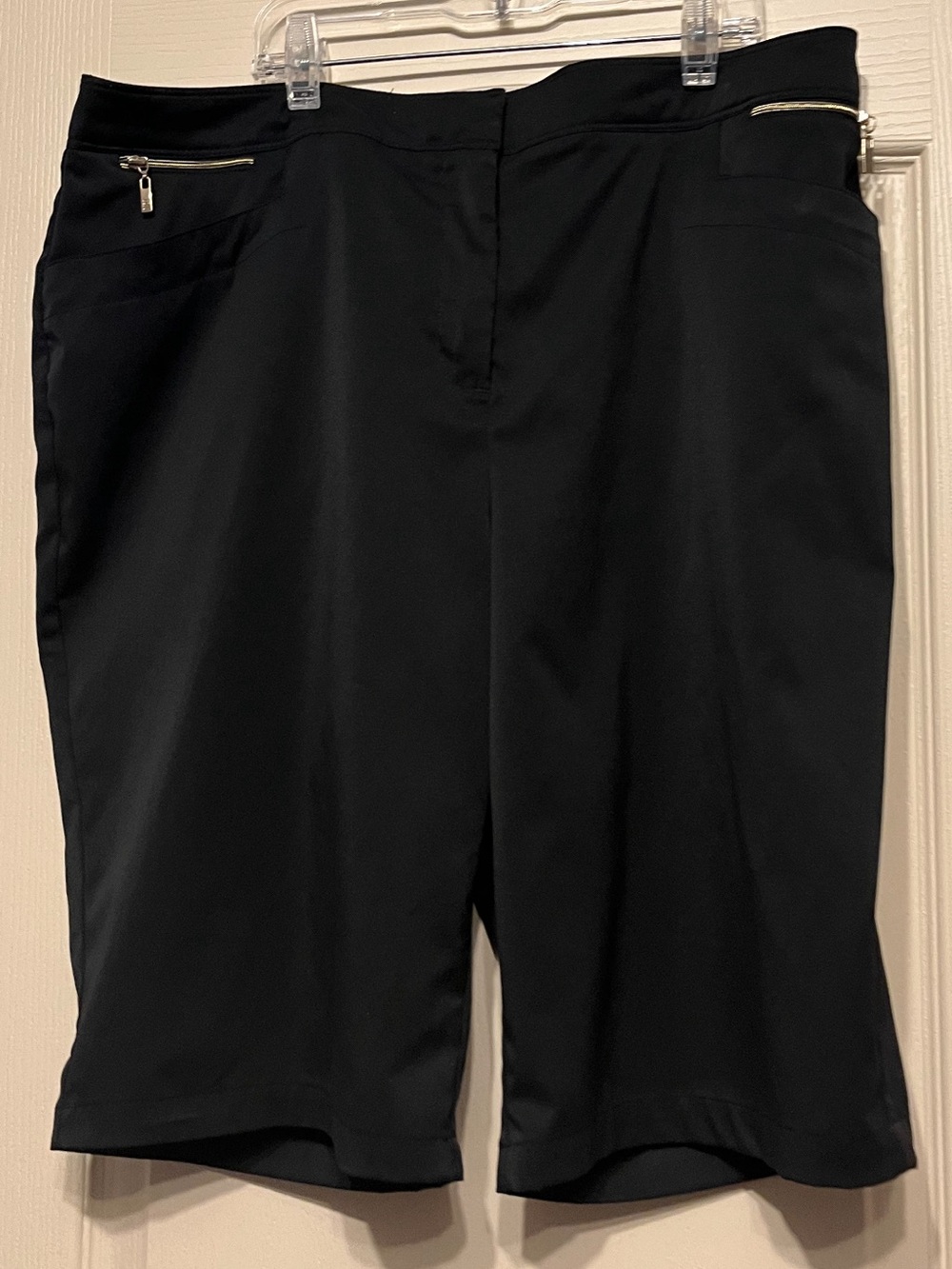 Tail black golf hiking tennis travel shorts size 14 elevated sporty luxe style